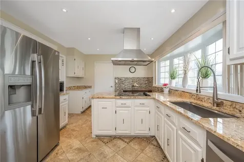 11 Meadowlark Road Rye Brook NY 10573