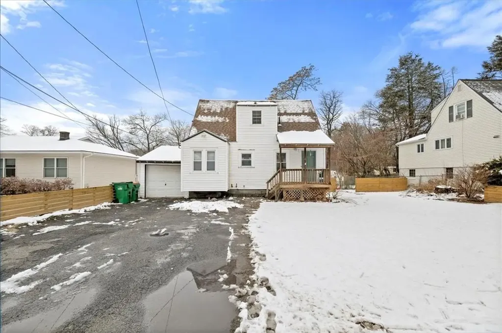 17 Pilgrim Terrace Poughkeepsie NY 12601