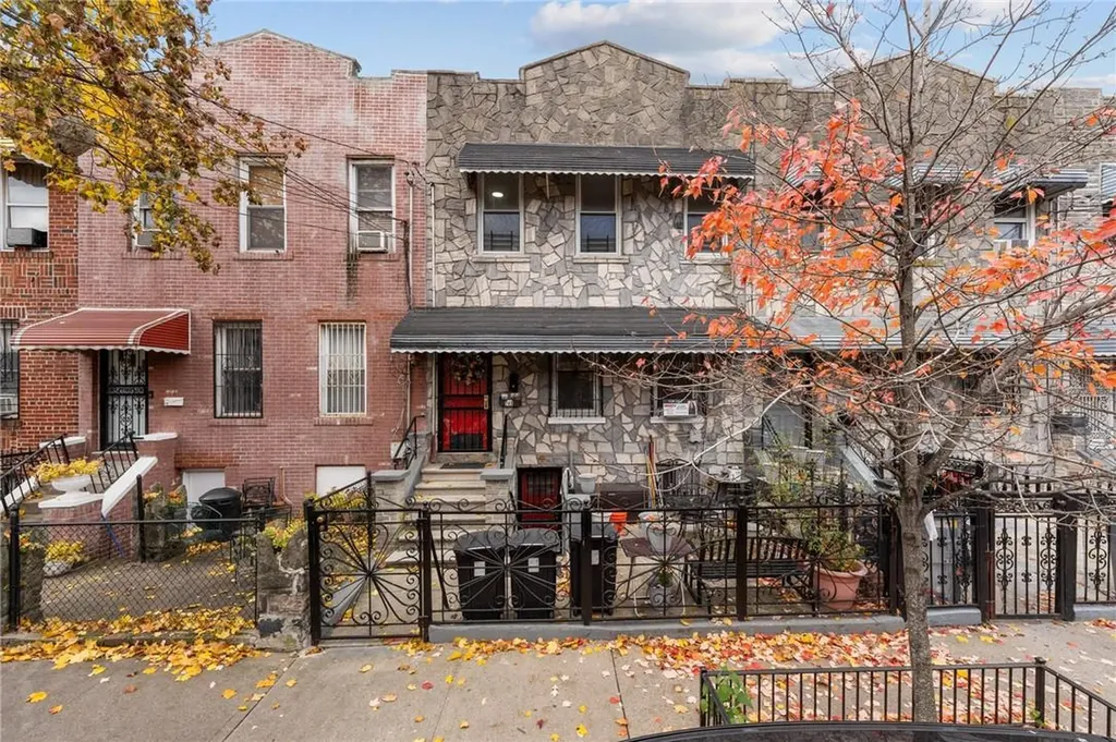743 Taylor Avenue Bronx NY 10473