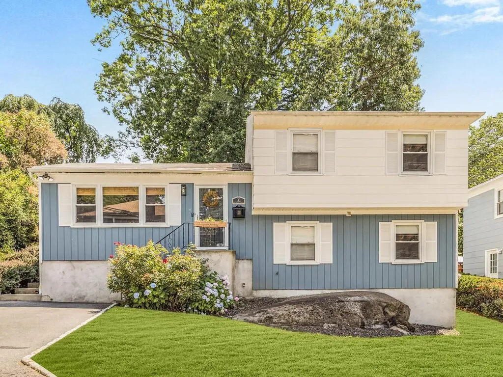 31 Hillside Drive Yonkers NY 10705