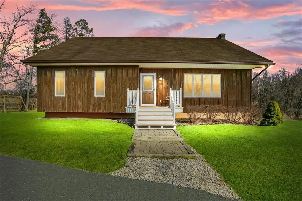 97 Dekay Road Warwick NY 10990