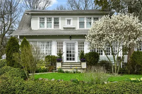 16 Myrtle Boulevard Larchmont NY 10538