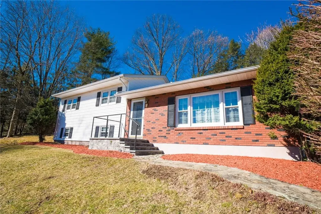 7 Ivy Lane Marlboro NY 12542
