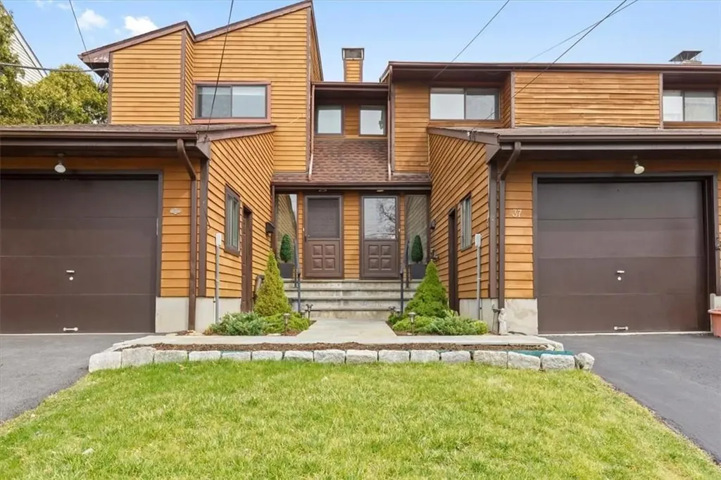 37 Roanoke Avenue Rye Brook NY 10573