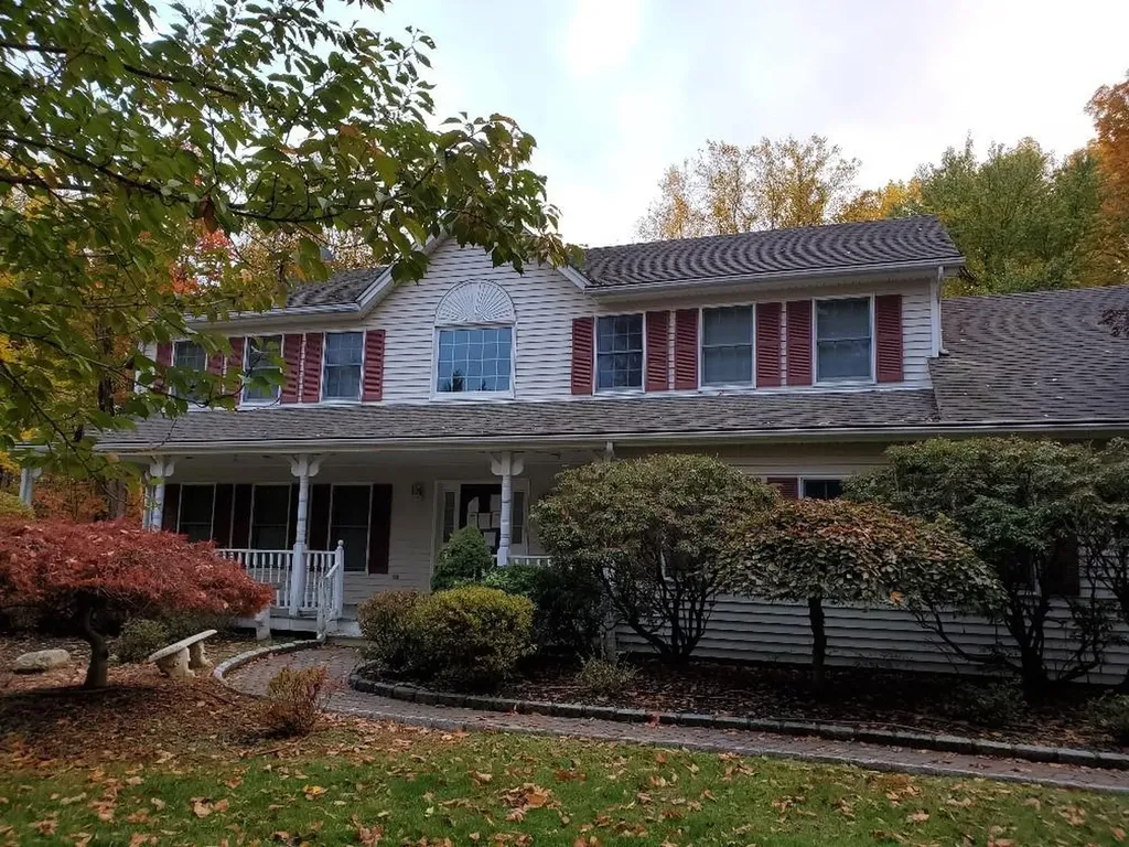 8 Hilltop Road Katonah NY 10536