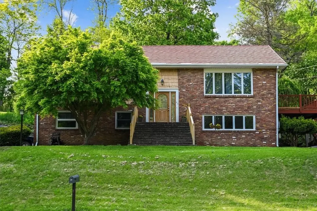 43 South Terrace Fishkill NY 12524