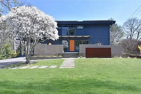 121 Deertrack Lane Irvington NY 10533