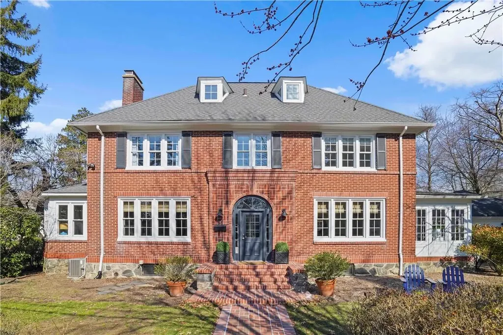 101 Iden Avenue Pelham NY 10803