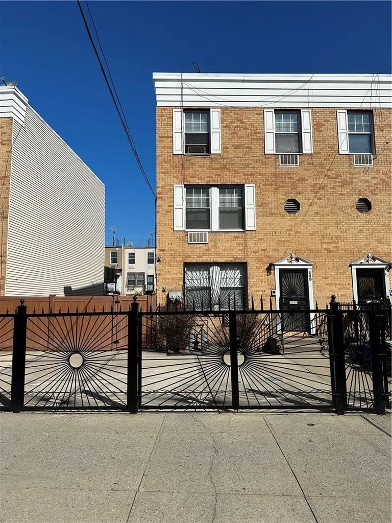 449 E 144th Street Bronx NY 10454