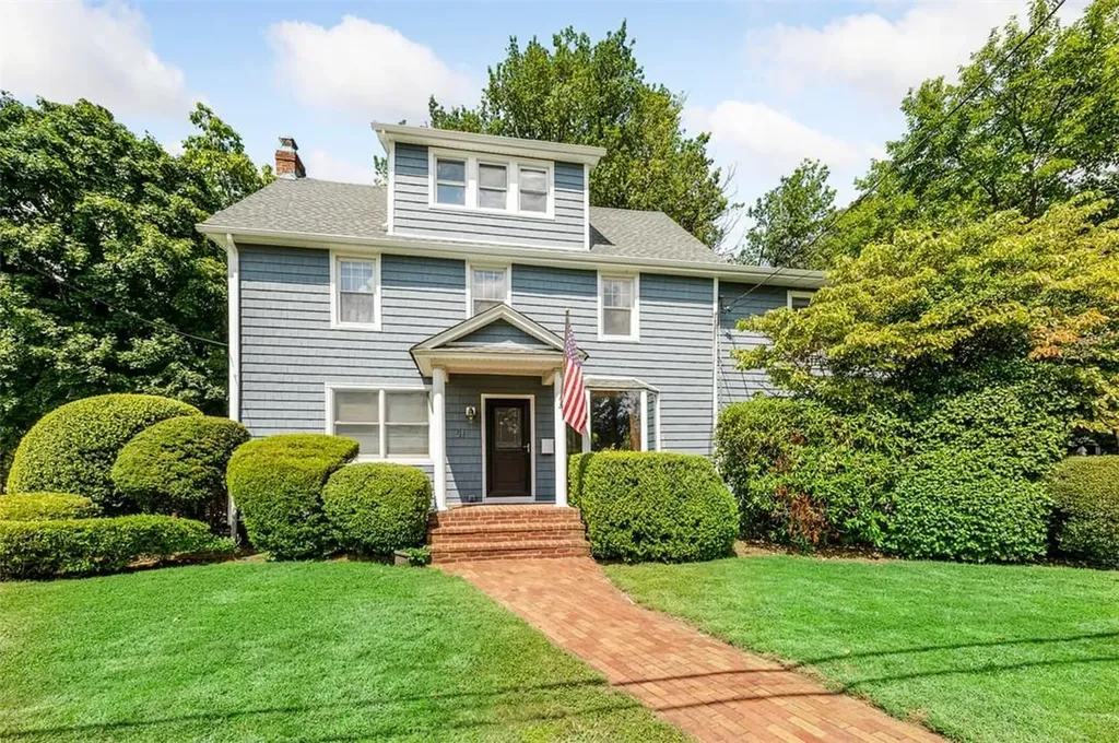 51 Scott Avenue Jericho NY 11753