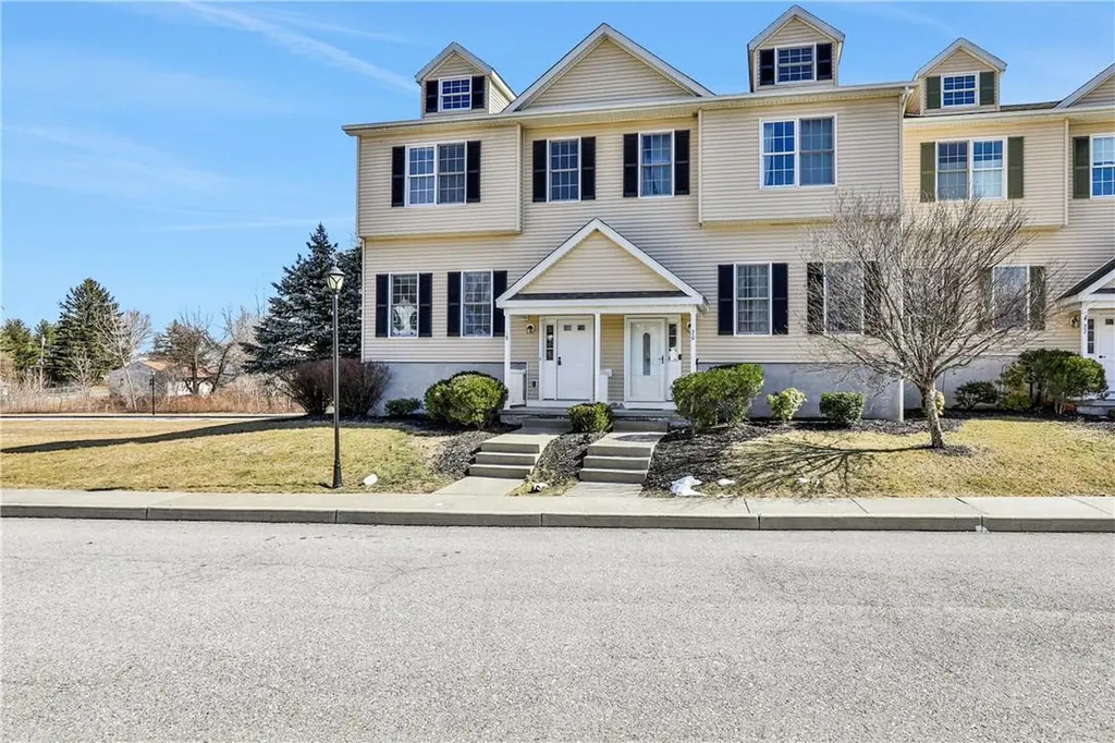 18 Hudson Circle Marlboro NY 12542