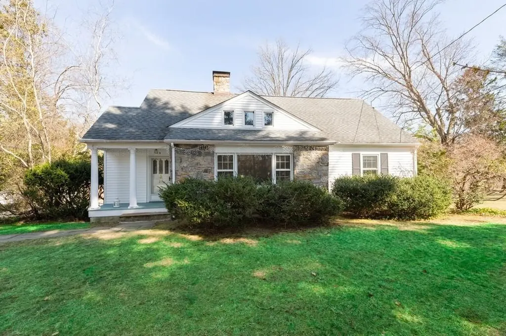 21 East Place Chappaqua NY 10514
