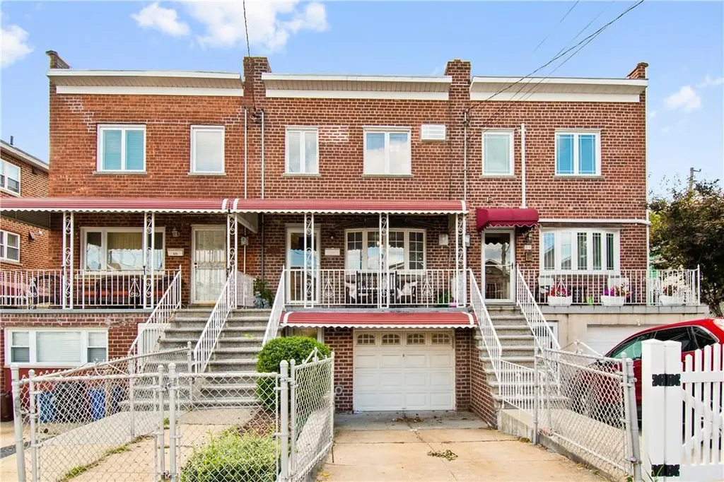 927 Dean Avenue Bronx NY 10465