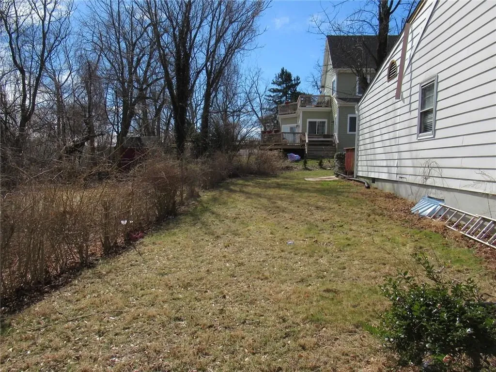 12 Downing Drive E White Plains NY 10607