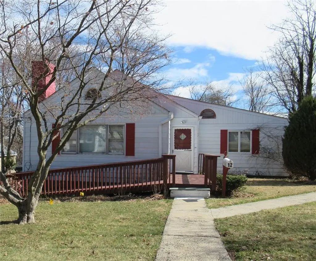 12 Downing Drive E White Plains NY 10607