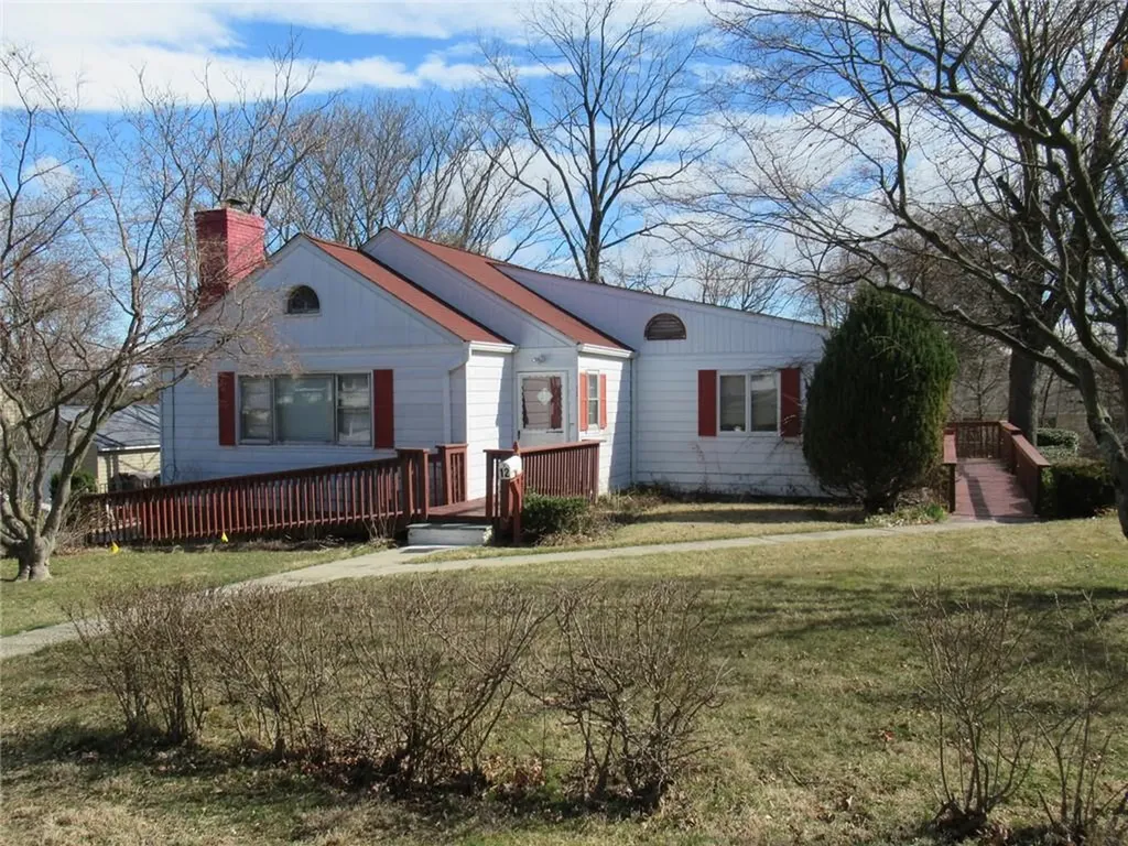 12 Downing Drive E White Plains NY 10607