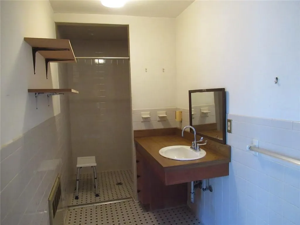 12 Downing Drive E White Plains NY 10607