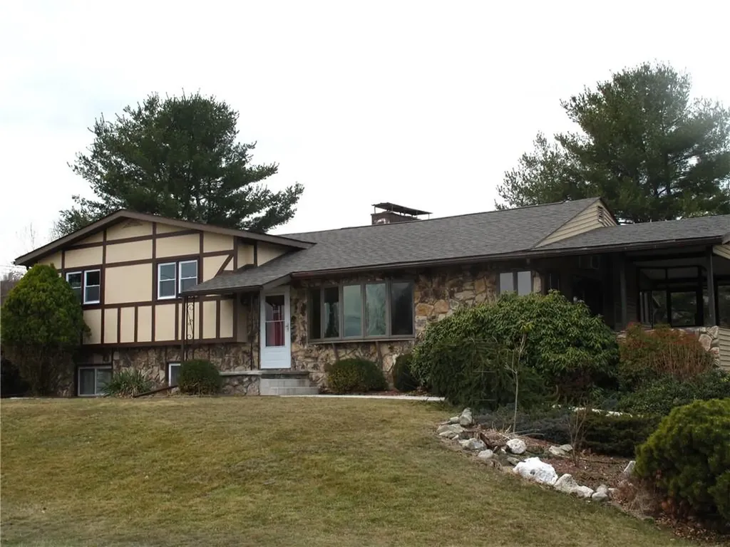280 Orchard Road Highland NY 12528
