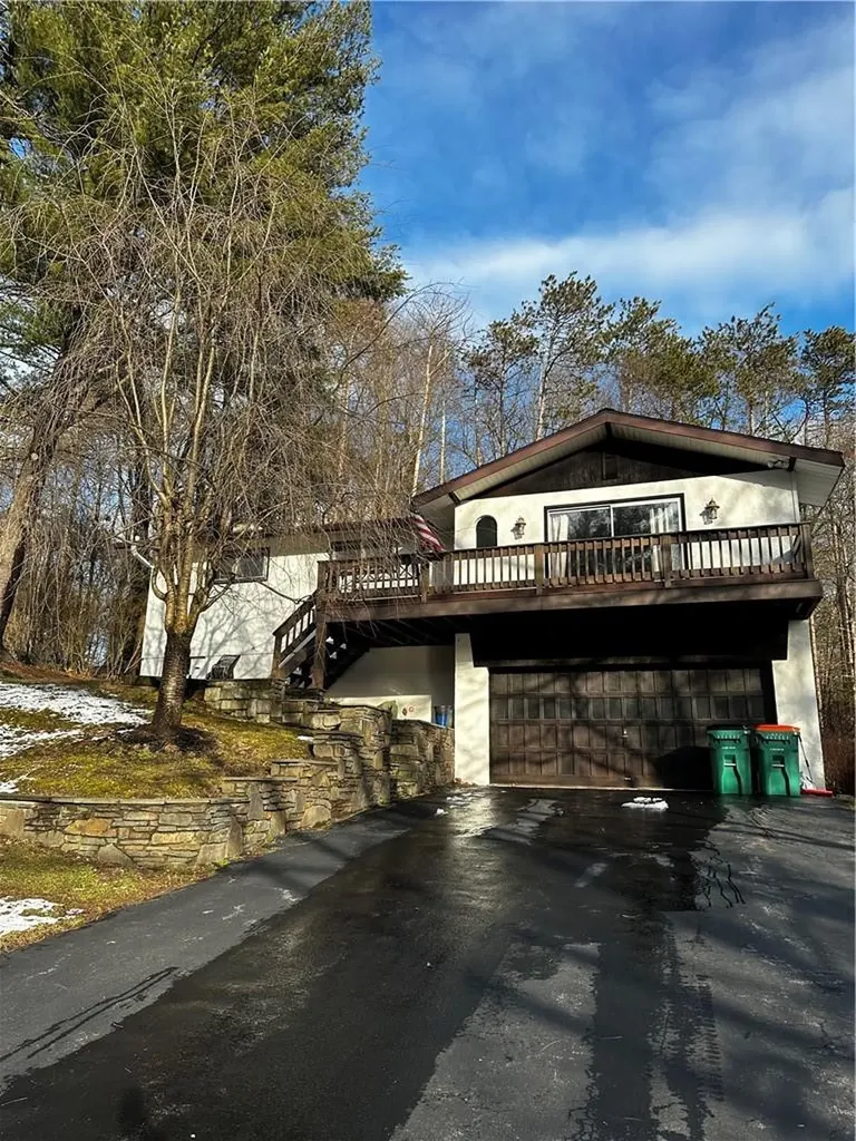 37 Richard Road Hyde Park NY 12538