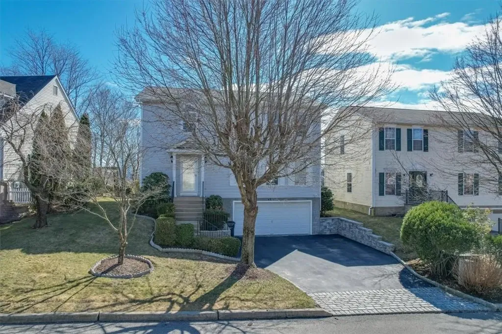 49 Greenvale Circle White Plains NY 10607