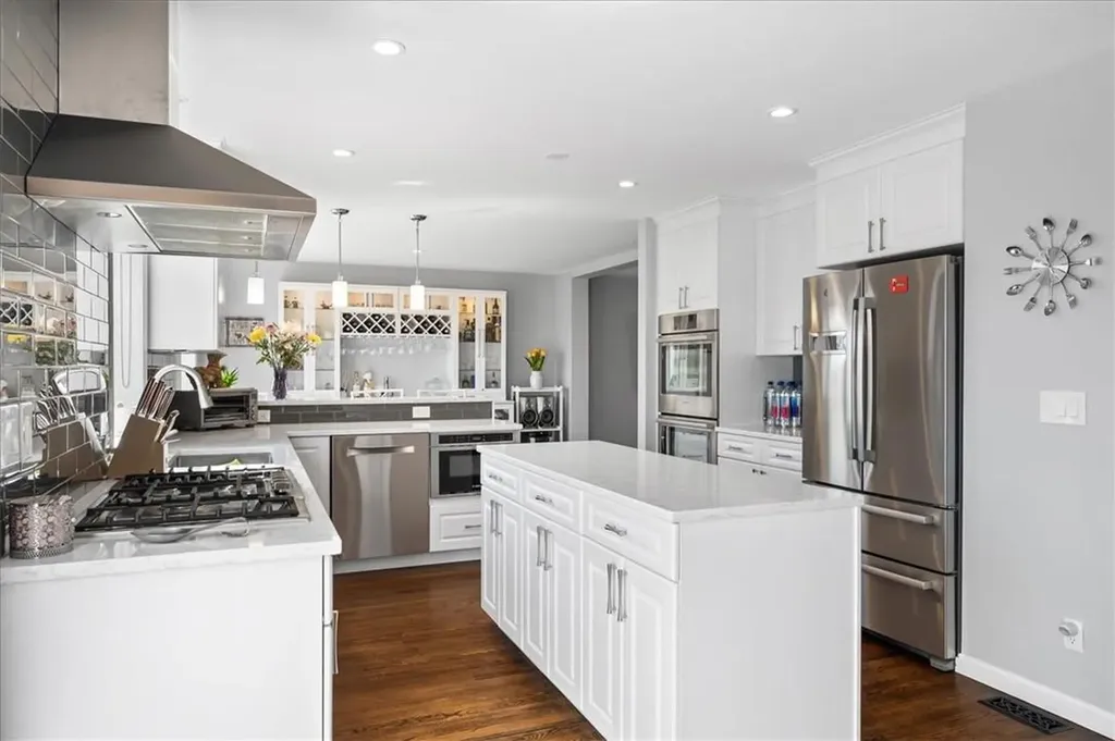 49 Greenvale Circle White Plains NY 10607
