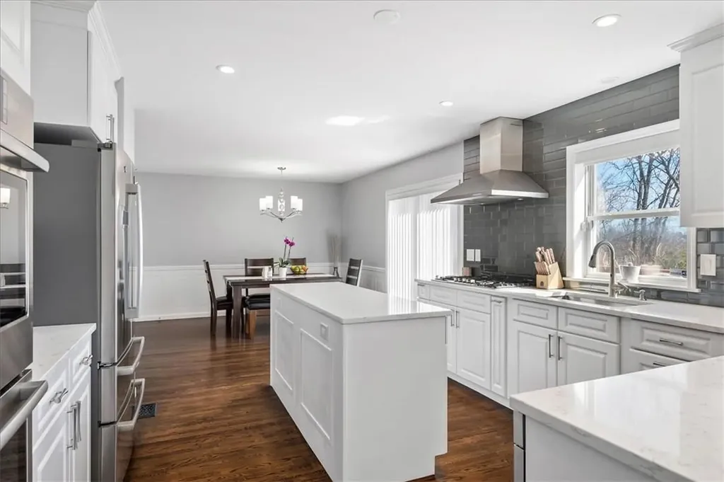 49 Greenvale Circle White Plains NY 10607