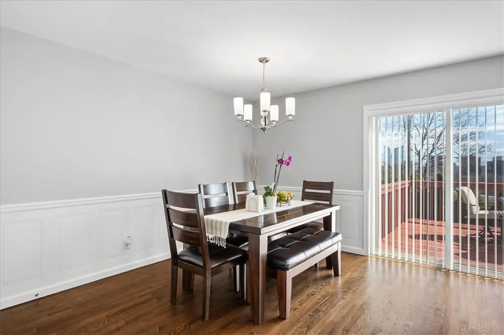49 Greenvale Circle White Plains NY 10607