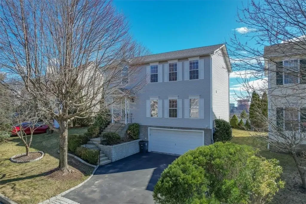 49 Greenvale Circle White Plains NY 10607