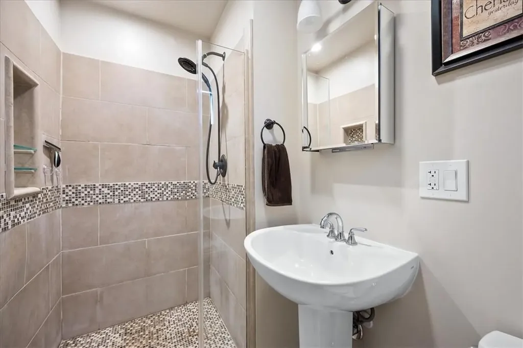 49 Greenvale Circle White Plains NY 10607
