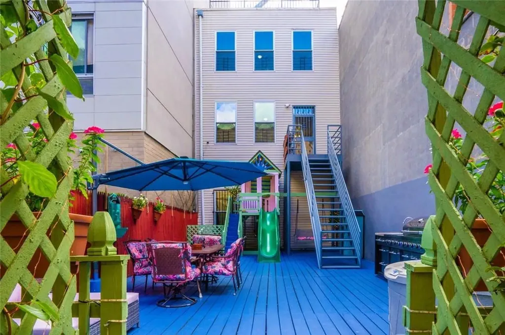 2485 Pitkin Avenue Brooklyn NY 11208