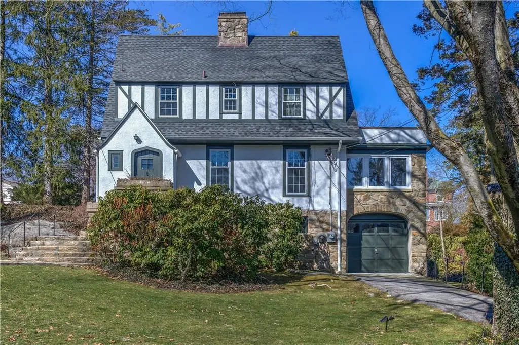 77 Kewanee Road New Rochelle NY 10804