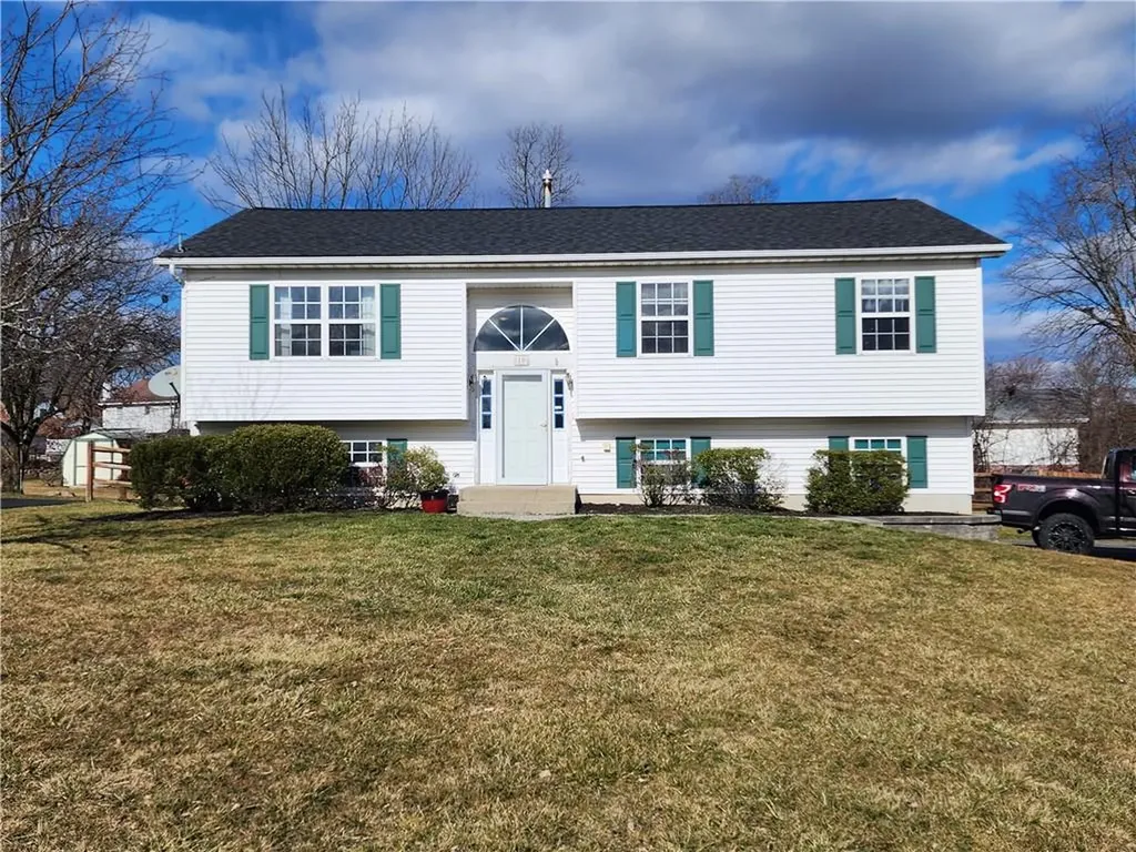 10 Windsor Square Drive New Windsor NY 12553