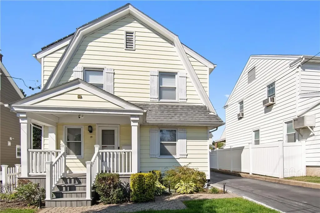 15 Mt Tom Road New Rochelle NY 10805