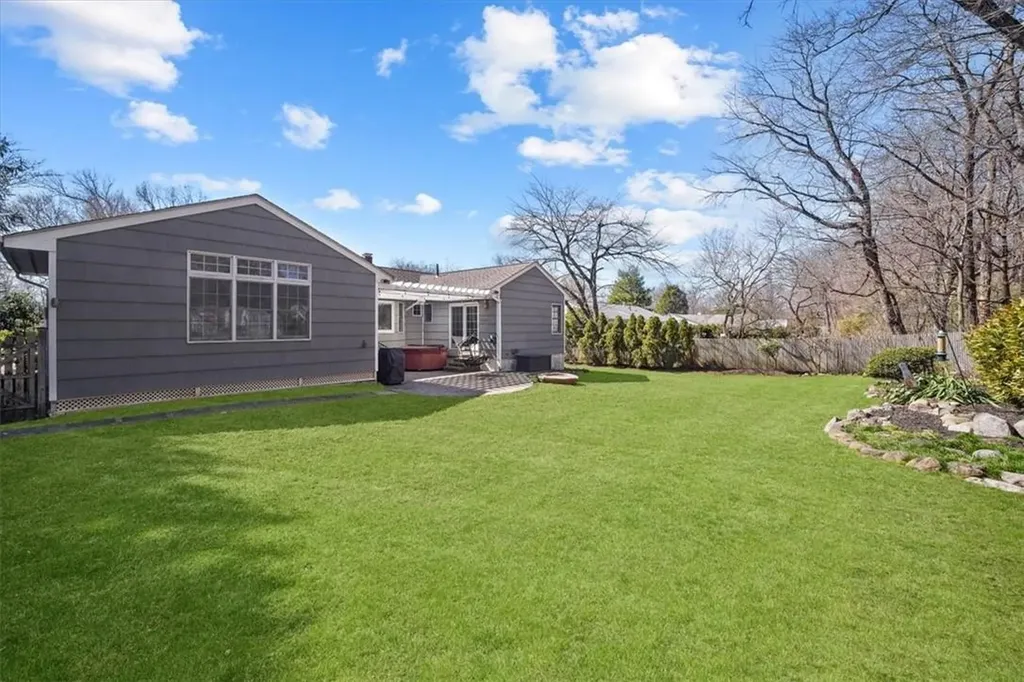 18 Richard Drive West Nyack NY 10994