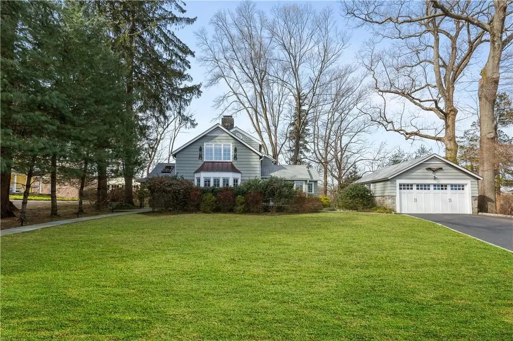 182 Fairview Drive Pleasantville NY 10570