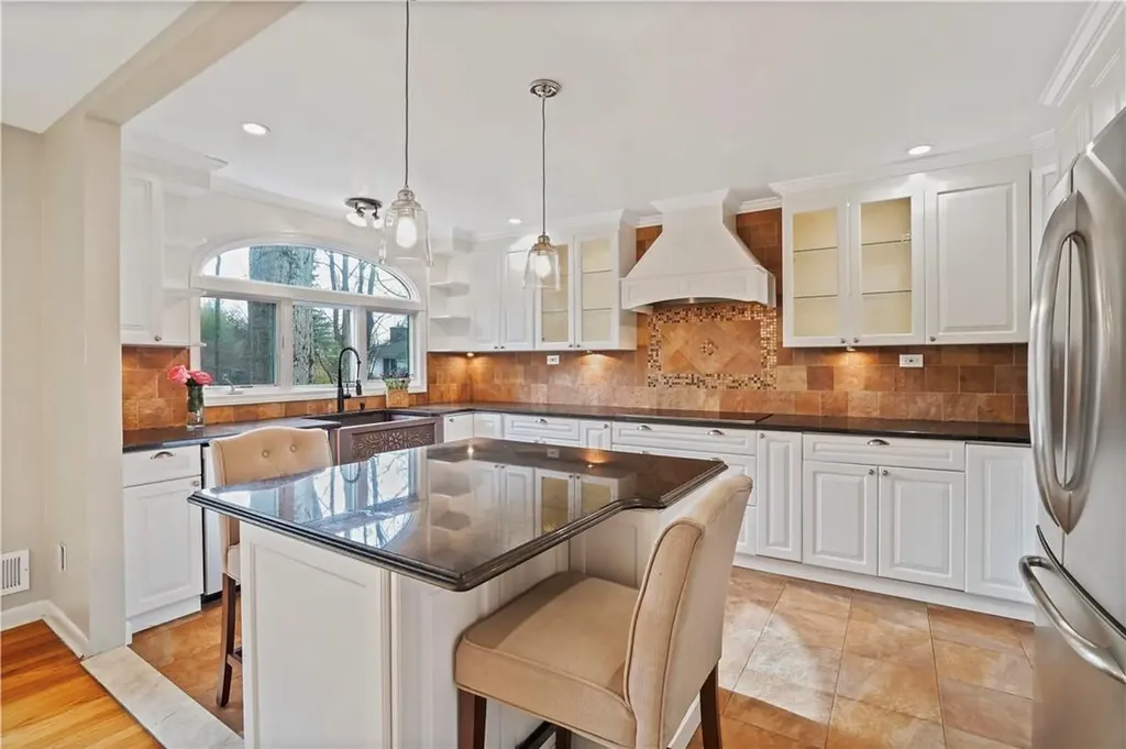 270 Woodlands Avenue White Plains NY 10607