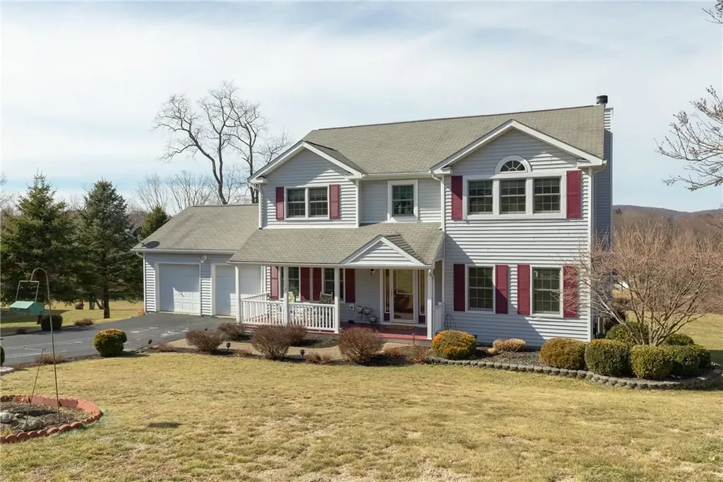 113 Gabriels Path Poughquag NY 12570