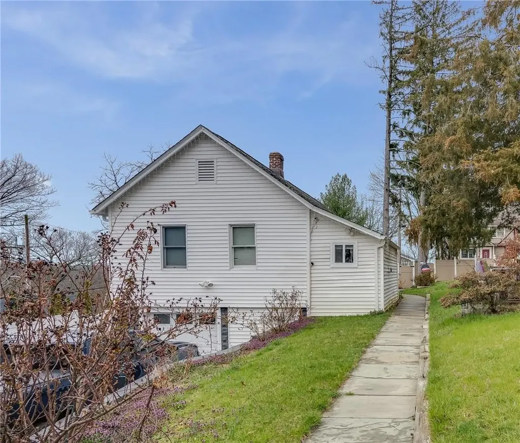 8 Samstag Avenue Ossining NY 10562