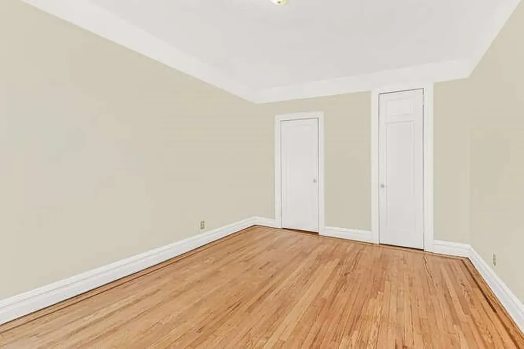 724 E 216th Street Bronx NY 10467