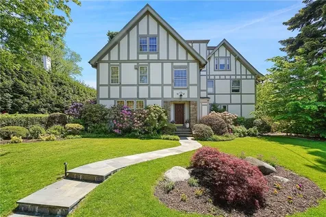 110 Tanglewylde Avenue Bronxville NY 10708