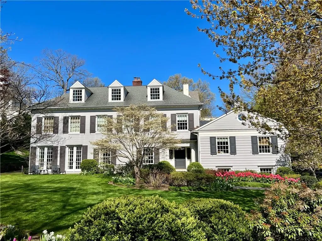 4 Plateau Circle E Bronxville NY 10708