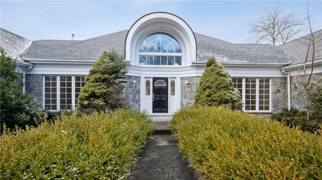 9 Paul Drive Mahopac NY 10541