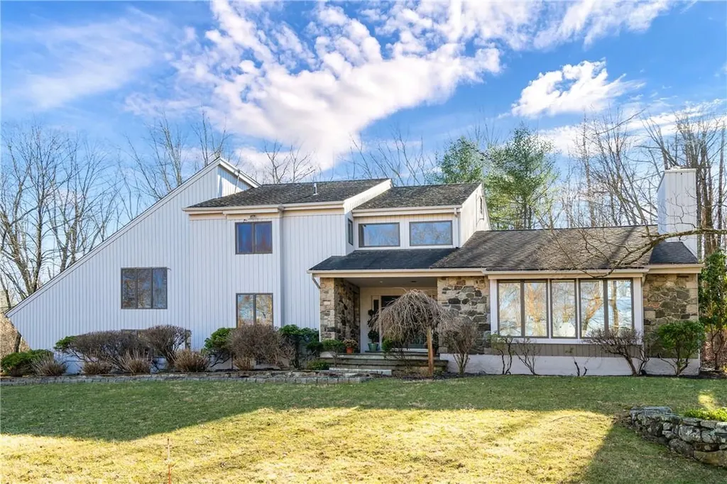368 Pine Brook Road Bedford NY 10506