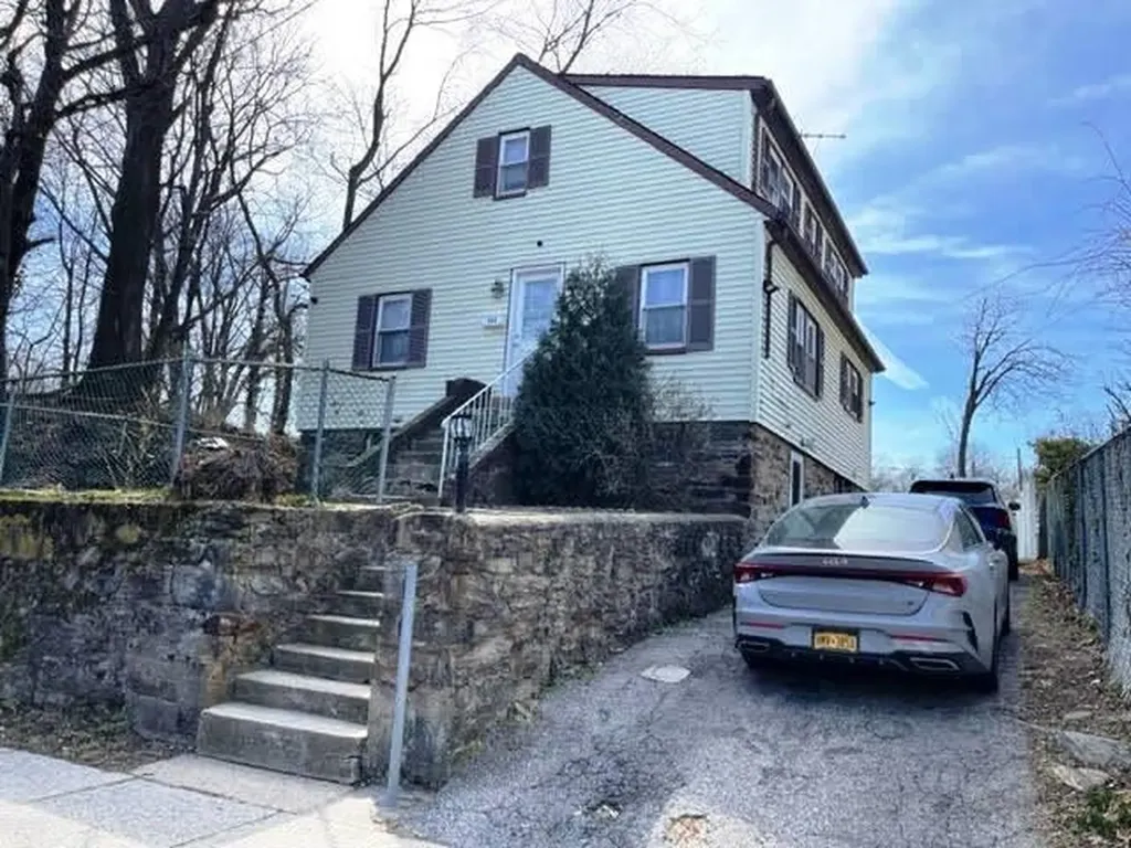 664 S 3rd Avenue Mount Vernon NY 10550