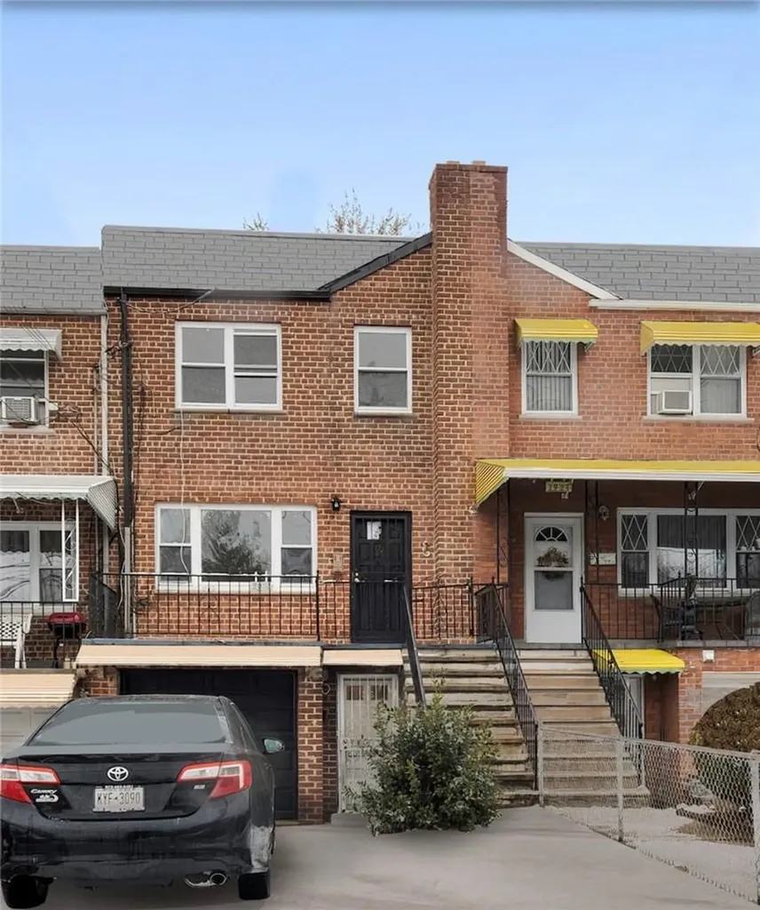 2919 Harding Avenue Bronx NY 10465