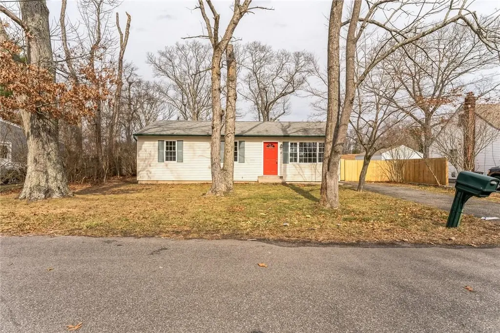 5 Pine Road Middle Island NY 11953