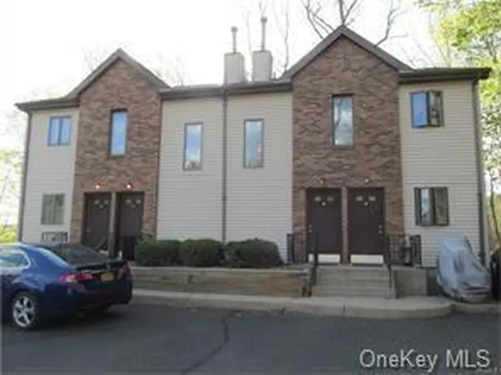 6 Cedar Lane Suffern NY 10901