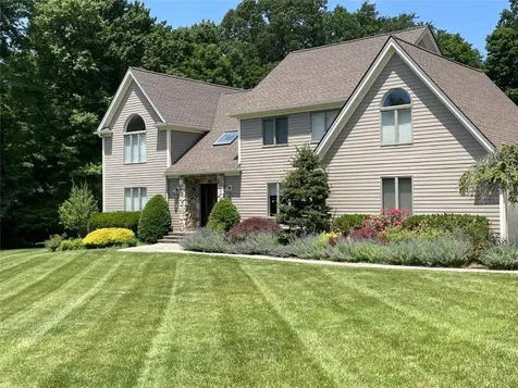 4 Meola Drive Carmel NY 10512