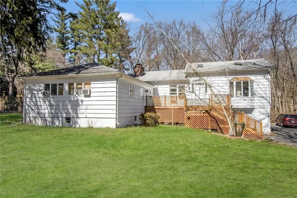 272 Germonds Road West Nyack NY 10994