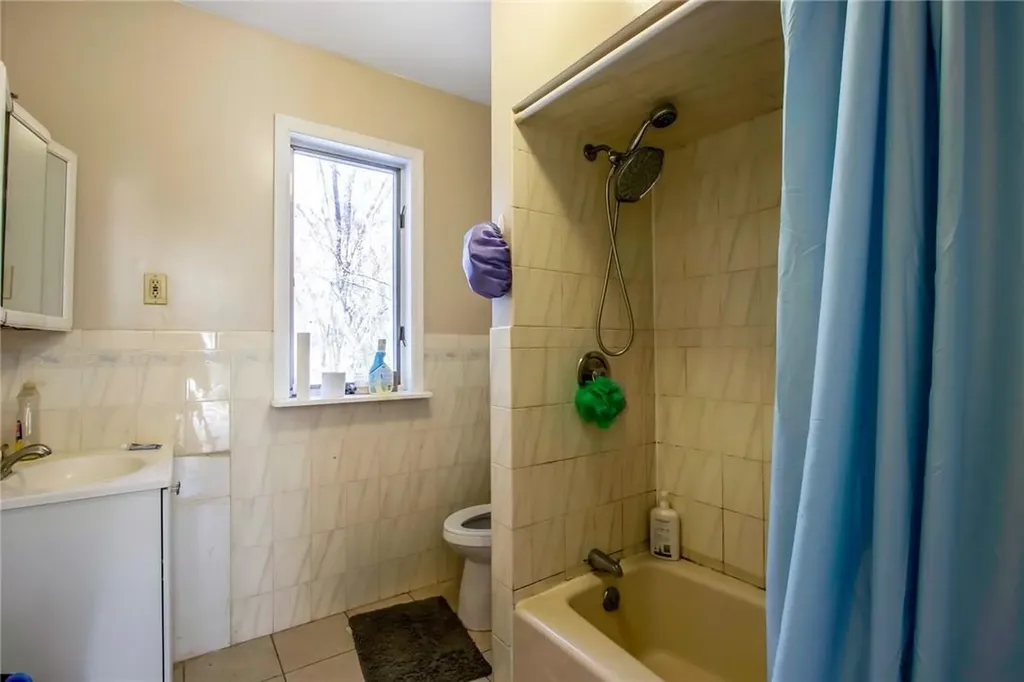 272 Germonds Road West Nyack NY 10994